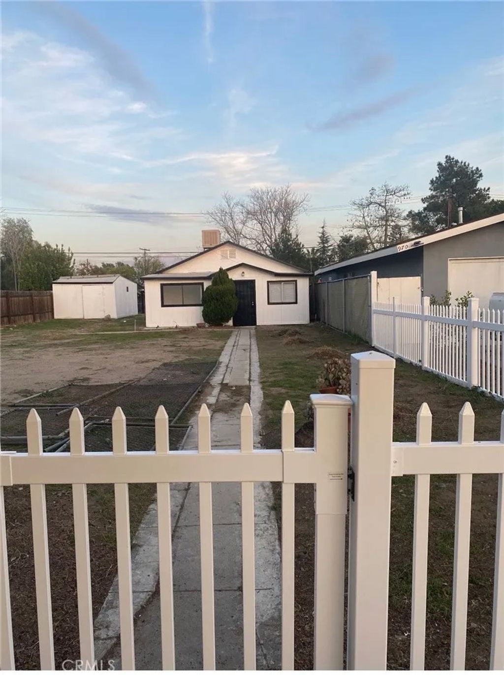 Photo of 974 Sperry Dr, Colton, CA 92324 (MLS # IG26007605)
