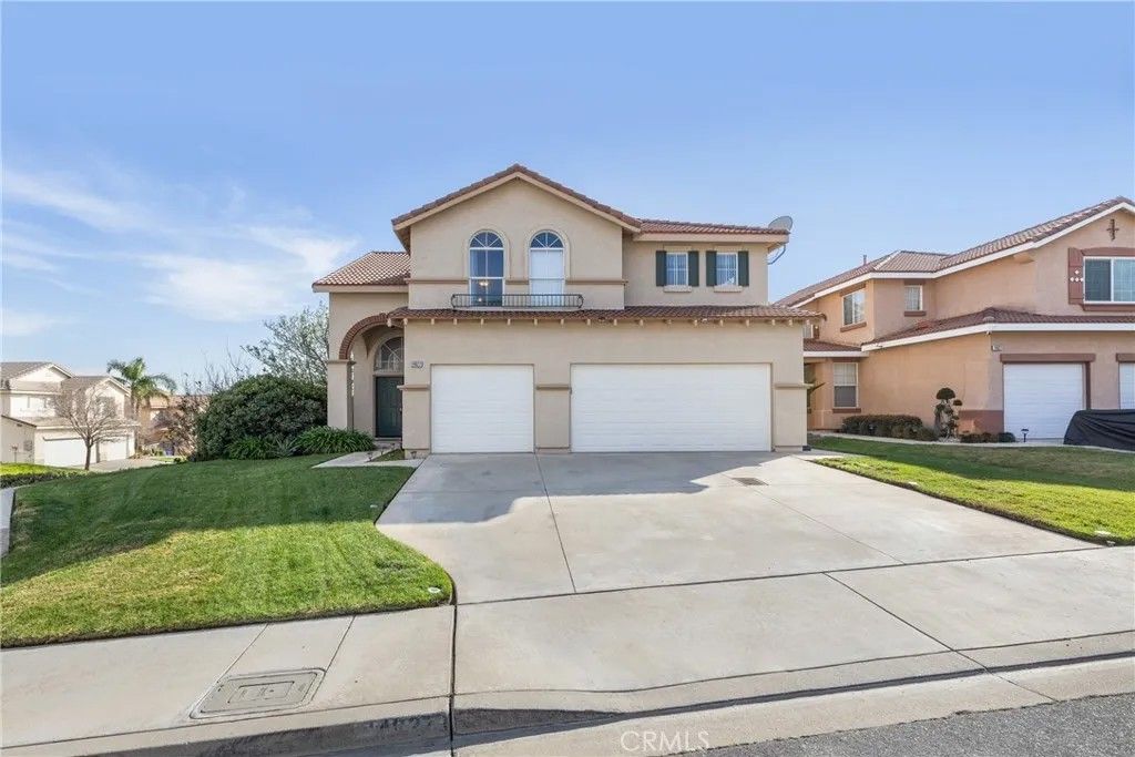 Photo of 14927 Sydney Avenue, Fontana, CA 92336 (MLS # CV26043074)