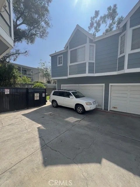812 Inglewood