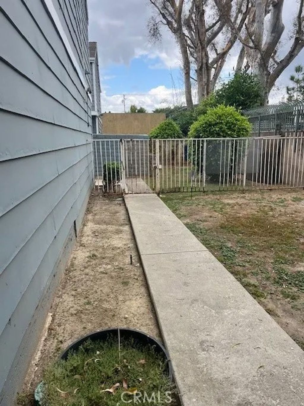 Photo of 812 Inglewood Ave, Inglewood, CA 90302 (MLS # PW26063224)