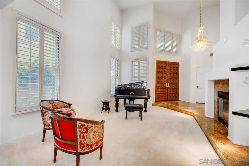 Photo of 3025 Caminito Torreblanca, Del Mar, CA 92014 (MLS # 260004966)