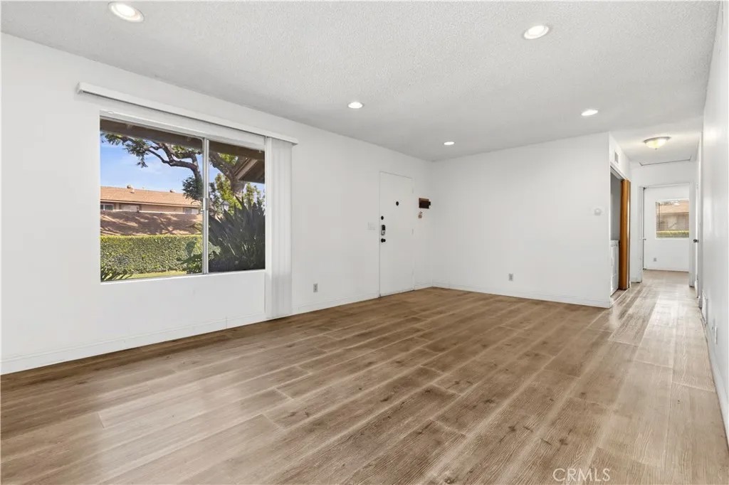 1425 Forest Glen 158