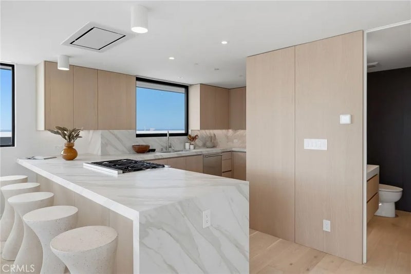 4101 Highland
