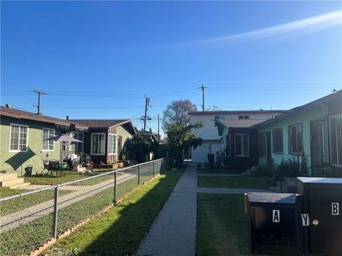 Photo of 4966 Oregon Ave #E, Long Beach, CA 90805 (MLS # RS25275269)