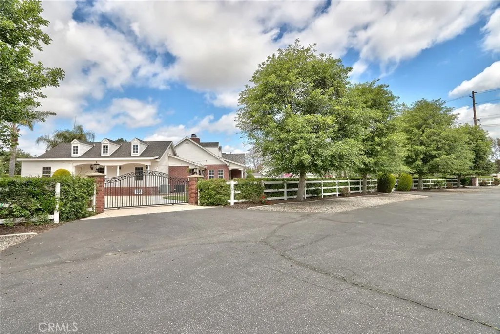 41548 Hutchison Court