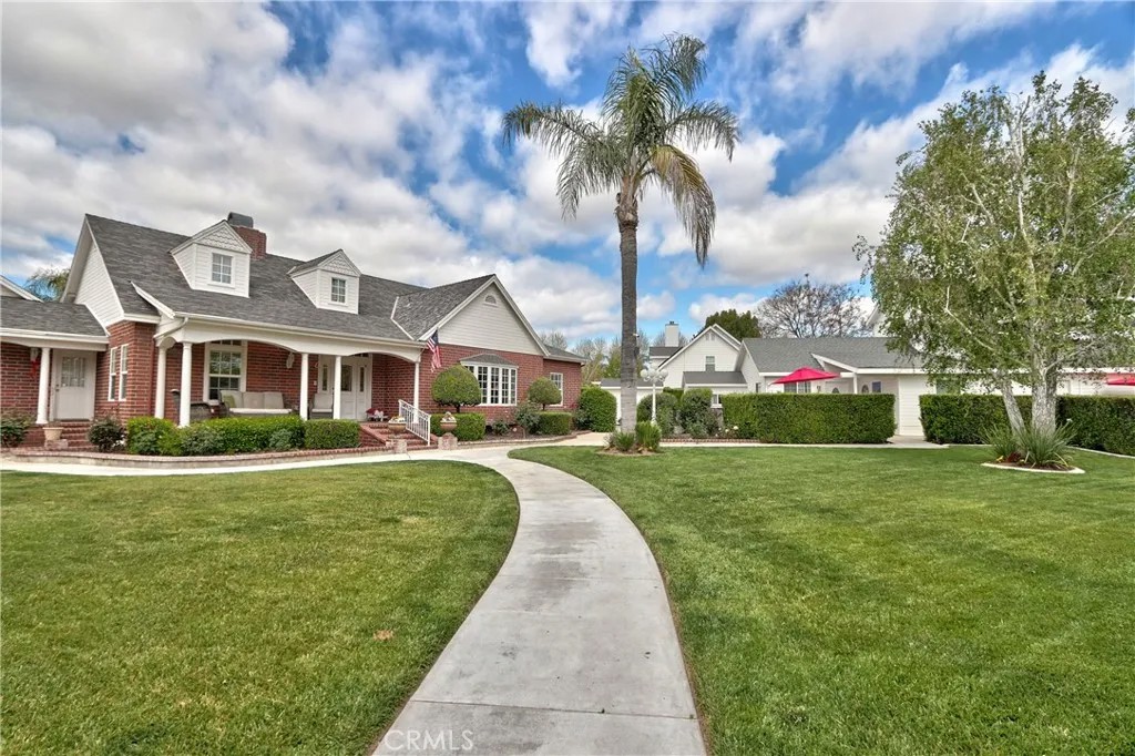 41548 Hutchison Court