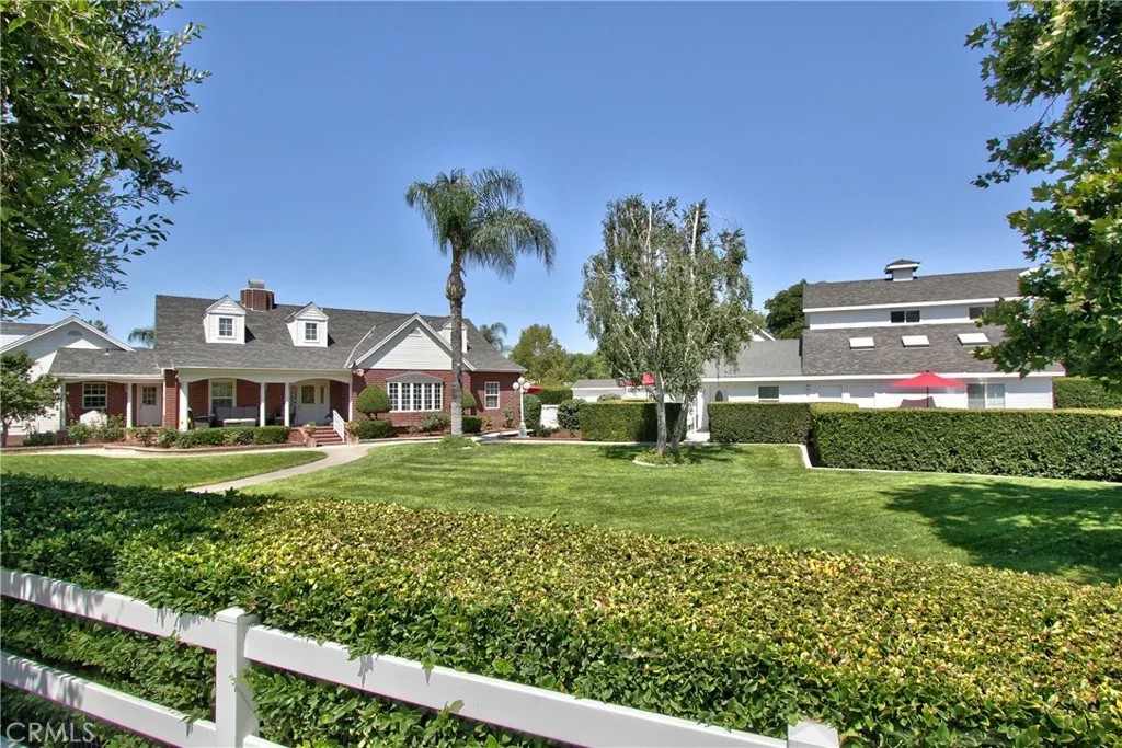 41548 Hutchison Court