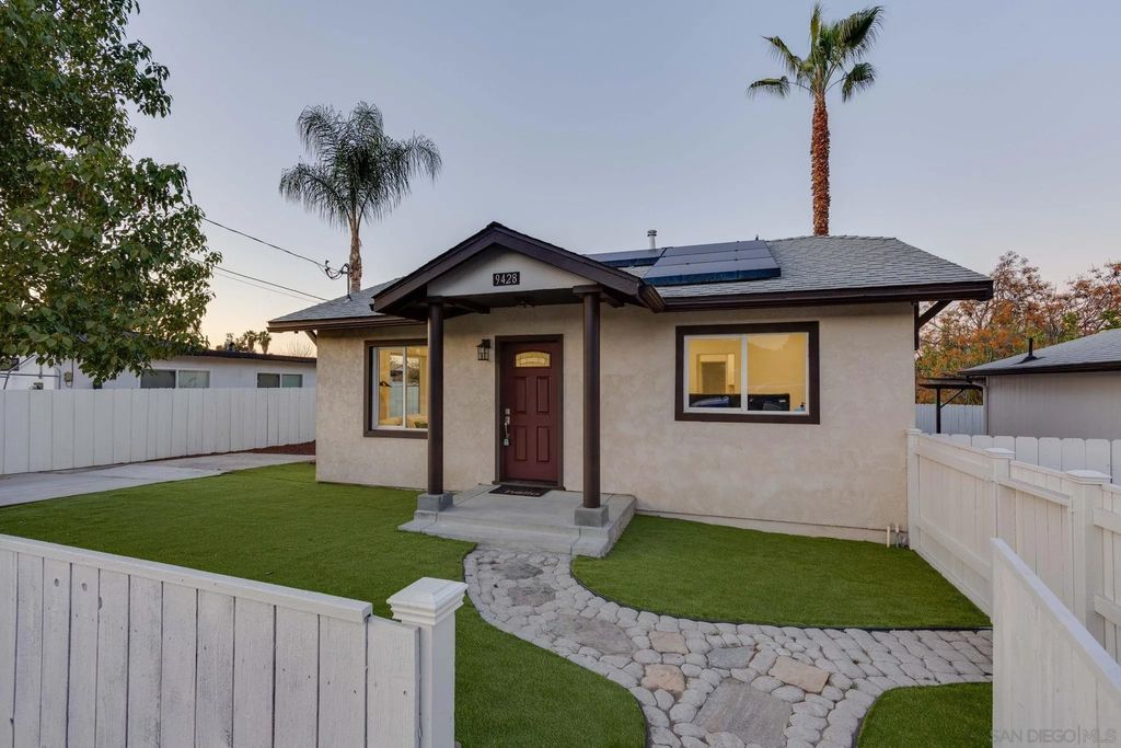 Photo of 9428 Prospect Ave, Santee, CA 92071 (MLS # 260002734)