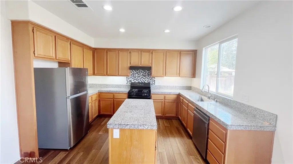 Photo of 28728 Lantern Park, Menifee, CA 92584 (MLS # OC26058426)