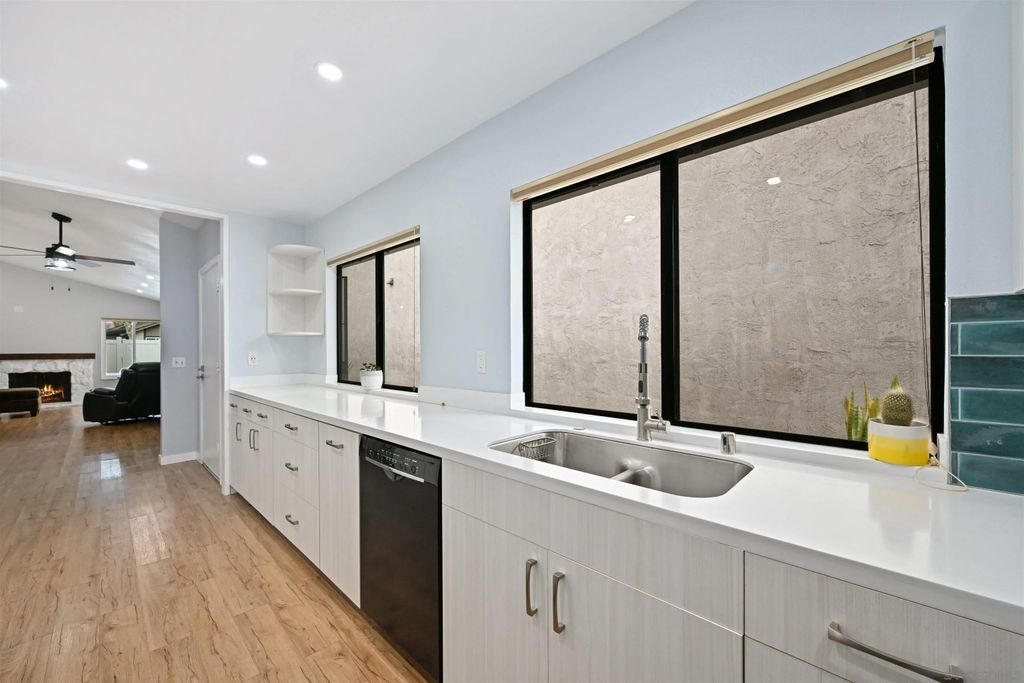 Photo of 10314 Rochelle Ave, Santee, CA 92071 (MLS # 250042361)