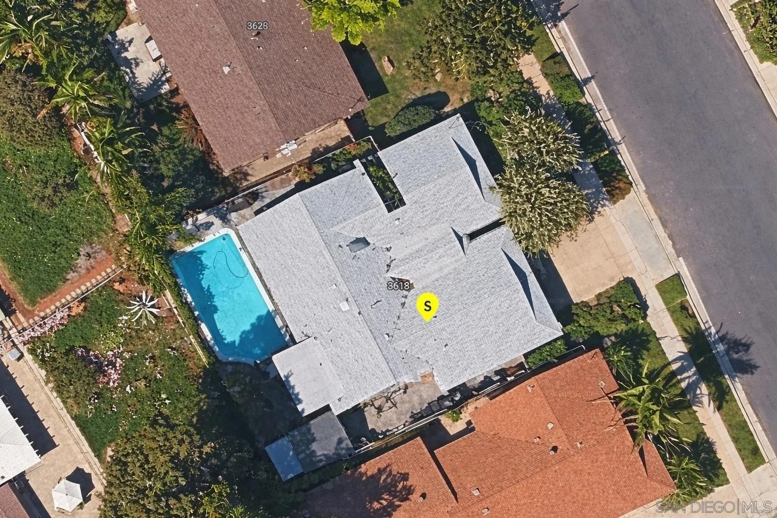 3618 Mount Acomita Ave