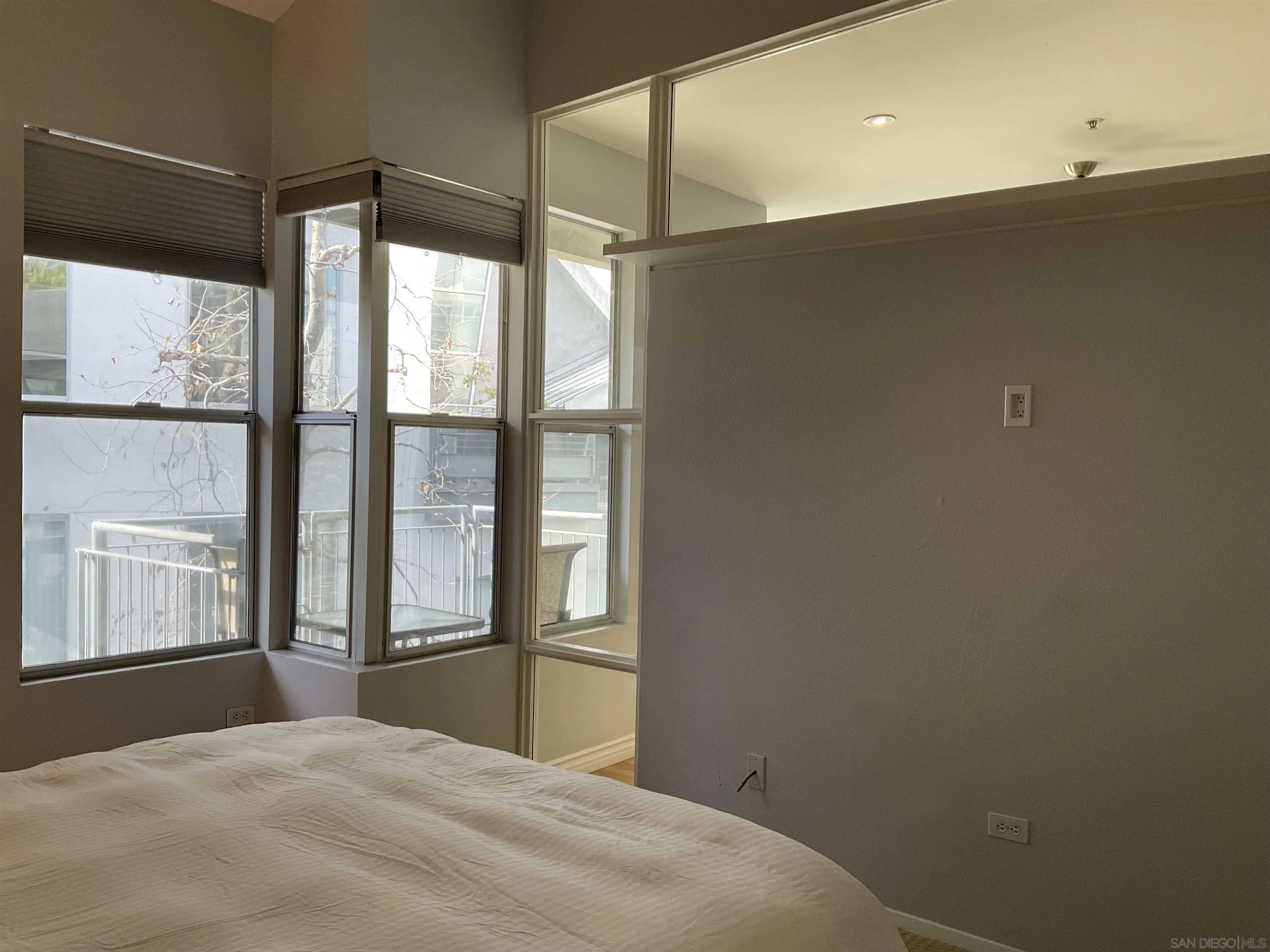 101 Market St. 437