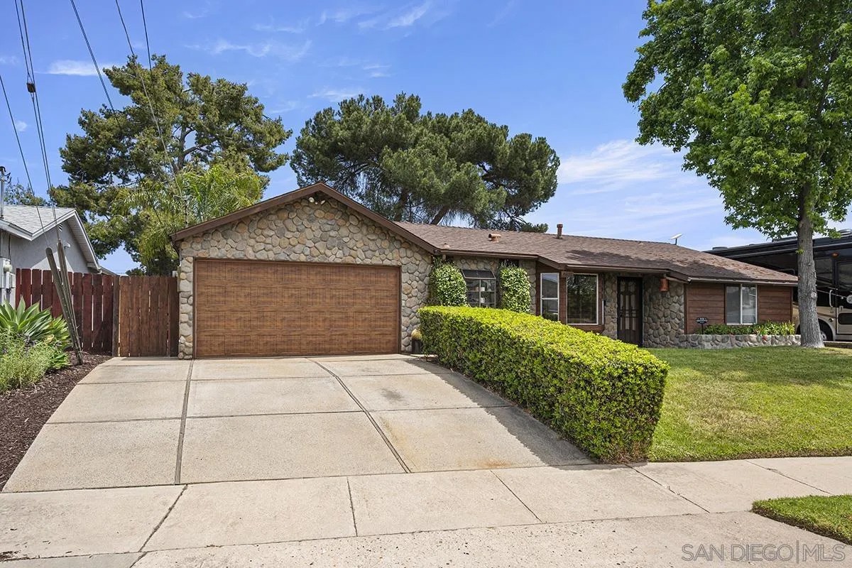 9427 W Heaney Circle
