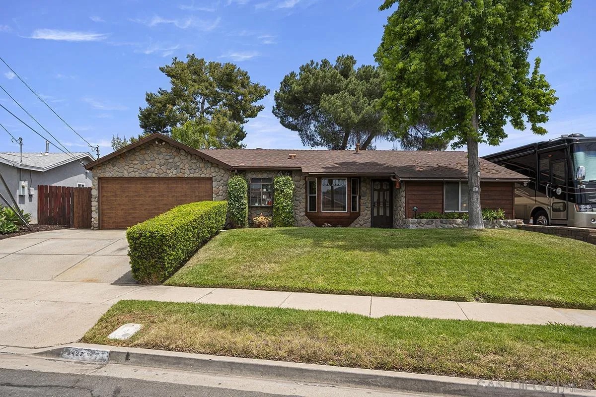 9427 W Heaney Circle