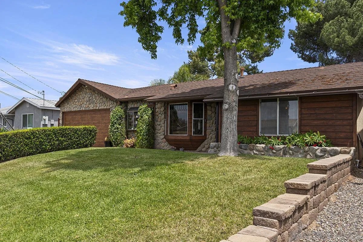 9427 W Heaney Circle