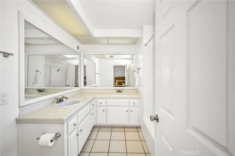 Tiny photo for 4103 Seashore Dr, Newport Beach, CA 92663 (MLS # OC25252893)