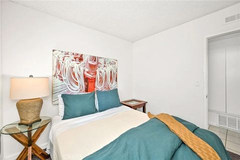 Tiny photo for 4103 Seashore Dr, Newport Beach, CA 92663 (MLS # OC25252893)