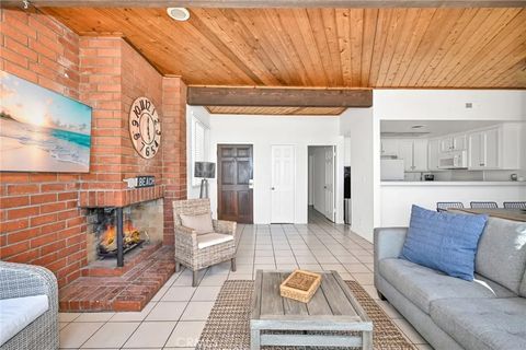 Tiny photo for 4103 Seashore Dr, Newport Beach, CA 92663 (MLS # OC25252893)