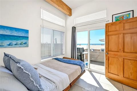 Tiny photo for 4103 Seashore Dr, Newport Beach, CA 92663 (MLS # OC25252893)