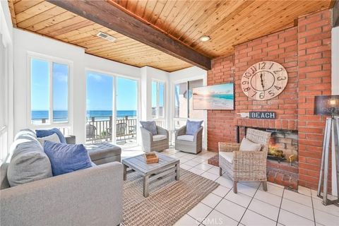 Tiny photo for 4103 Seashore Dr, Newport Beach, CA 92663 (MLS # OC25252893)