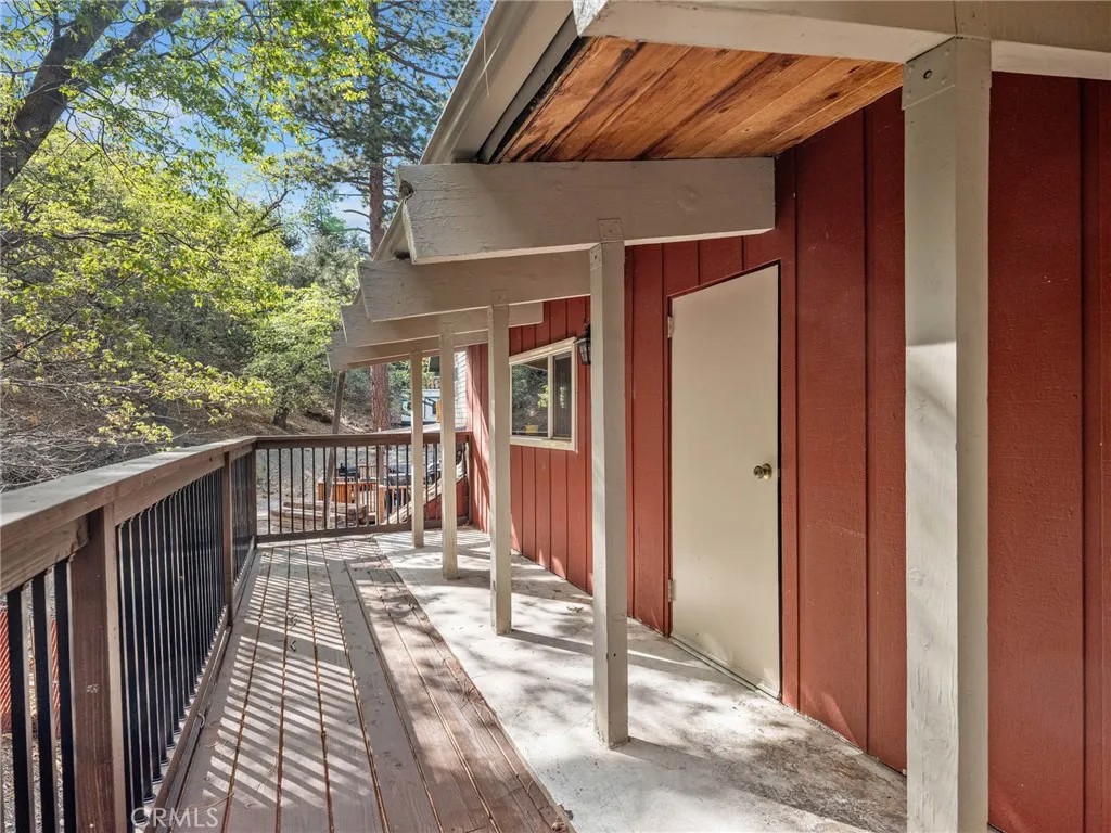 1147 Twin Lakes