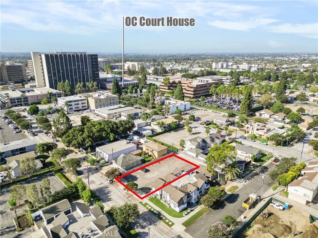 846 N Van Ness