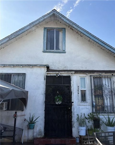 Photo of 4354 Verona Street, Los Angeles, CA 90023 (MLS # PW26011607)