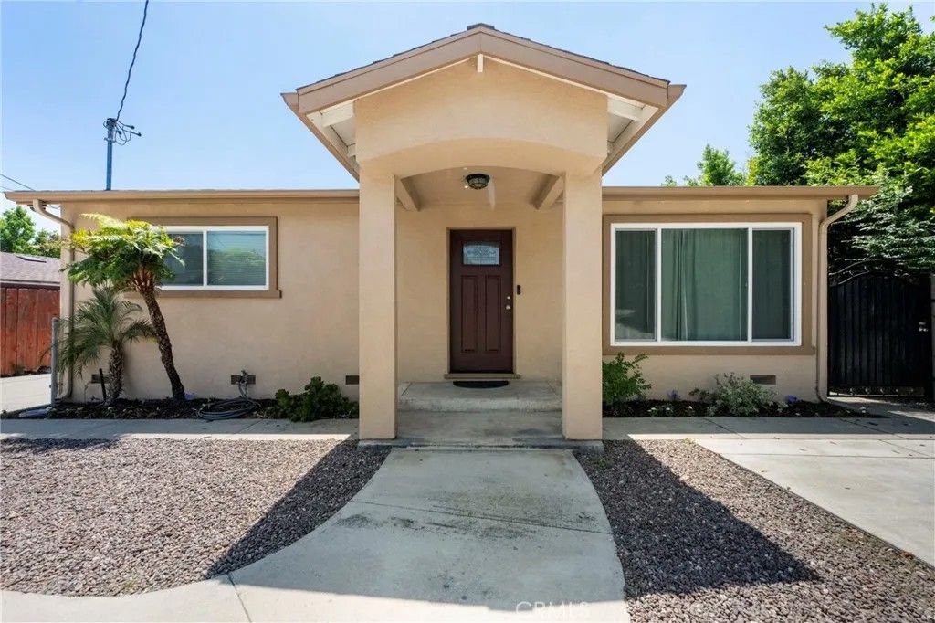 Photo of 9331 La Vine ST, Rancho Cucamonga, CA 91701 (MLS # CV26094953)