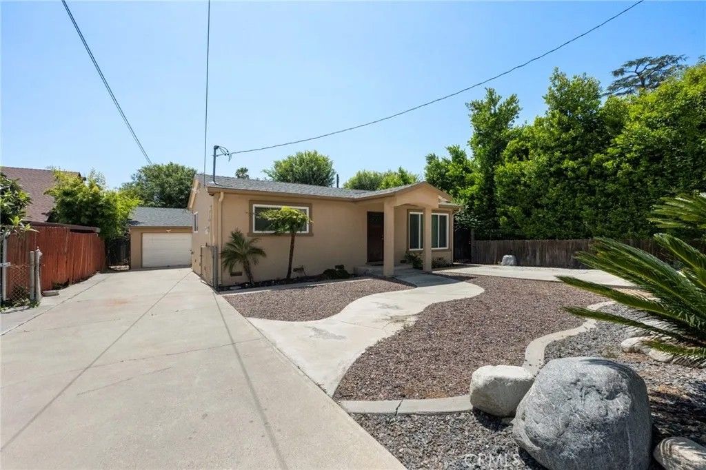 Photo of 9331 La Vine ST, Rancho Cucamonga, CA 91701 (MLS # CV26094953)