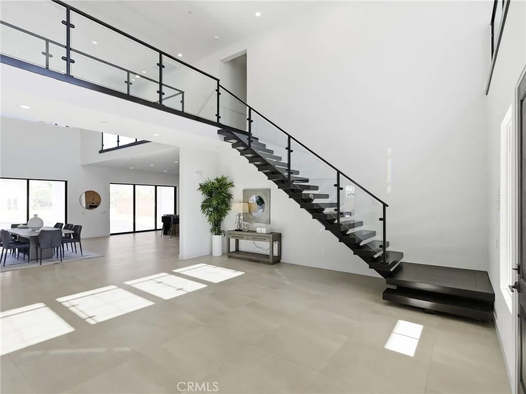 22849 W Seaqua Circle