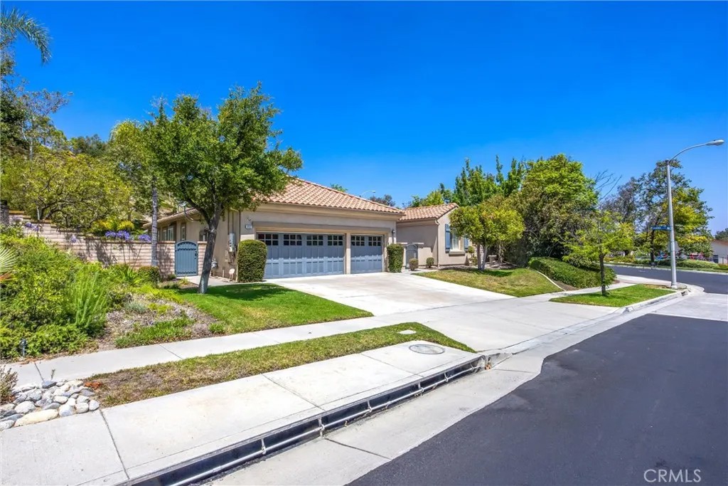 4412 Signature Dr