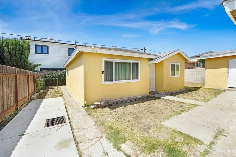 3818 W 111TH Place