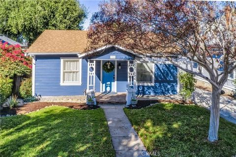 Photo of 716 W Olive Ave, Redlands, CA 92373 (MLS # IG25275570)