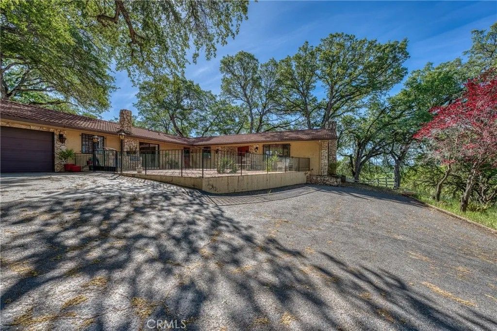 Photo of 9196 Upper Lake Lucerne Rd, Upper Lake, CA 95485 (MLS # LC26071609)