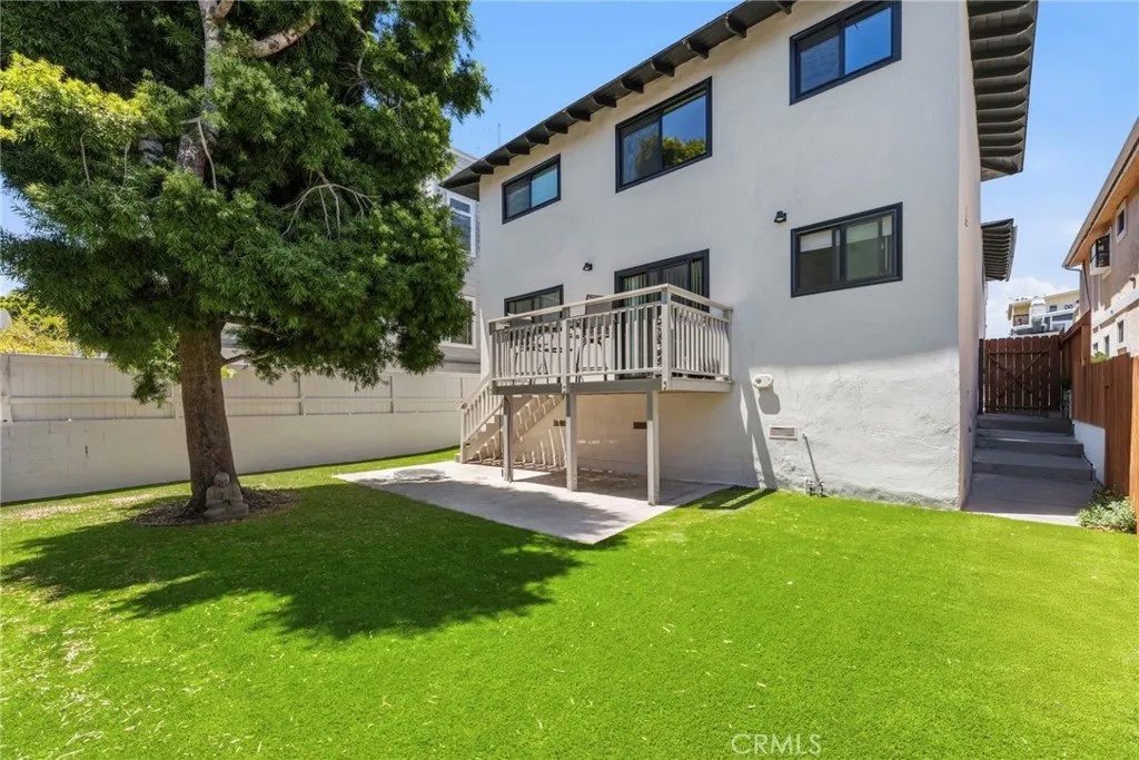 1310 Loma Drive