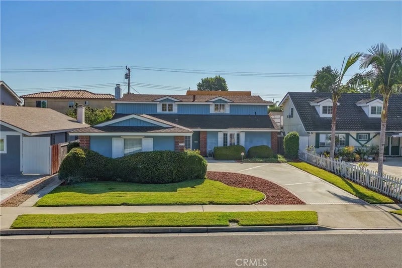 16596 Redwood Cr.