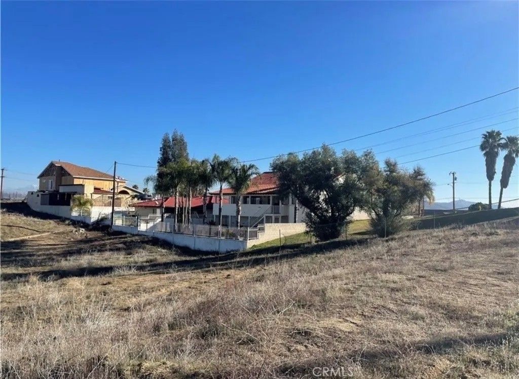 Photo of 5 Silver, Lake Elsinore, CA 92530 (MLS # OC25267467)