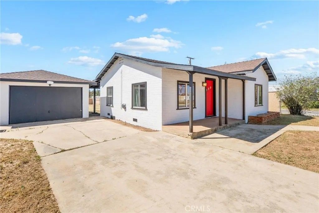 Photo of 395 W 4th St, Beaumont, CA 92223 (MLS # IG26074113)