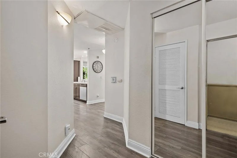 19350 Sherman Way 201