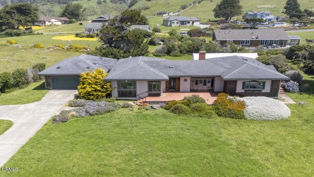 Photo of 32853 Ocean Meadows Circle, Fort Bragg, CA 95437 (MLS # C1-11317)