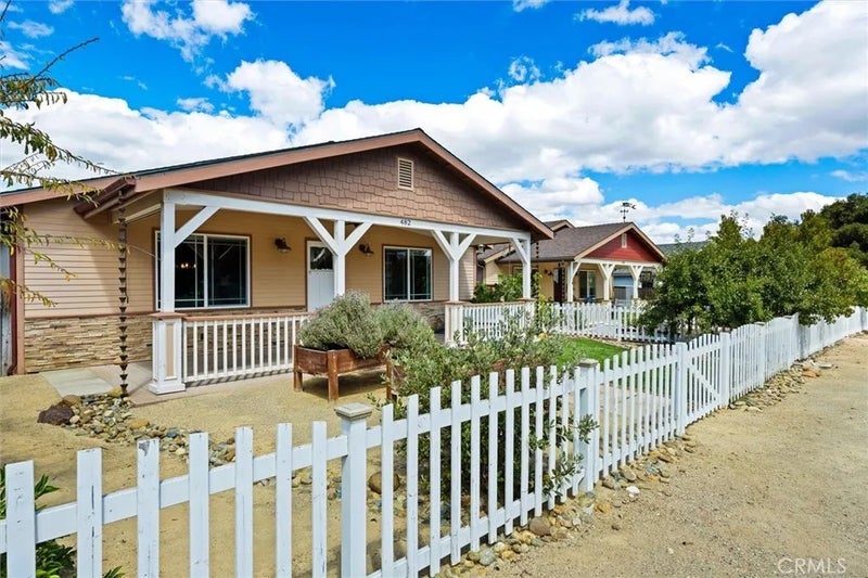 482 Cayucos Avenue