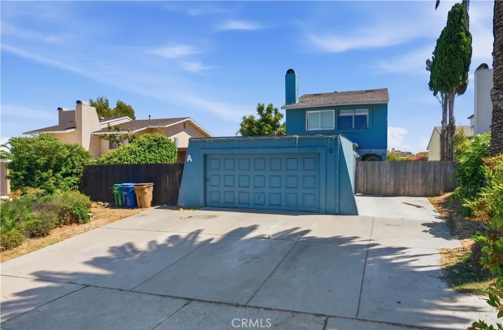 7375 Chapman