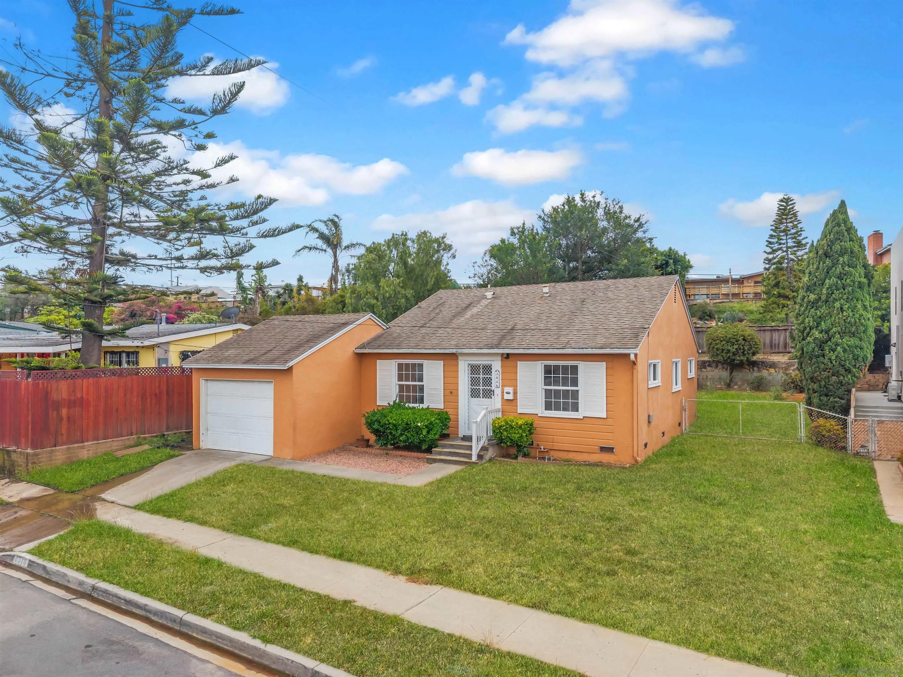3816 Tomahawk Ln