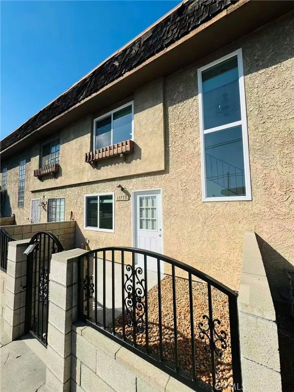 Photo of 13753 los angeles St, Baldwin Park, CA 91706 (MLS # TR25247035)