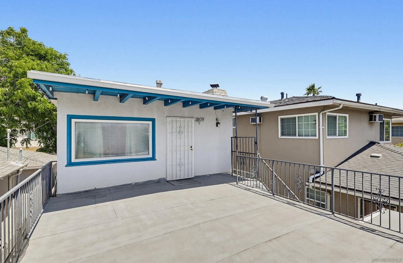 3809 W Chandler Blvd