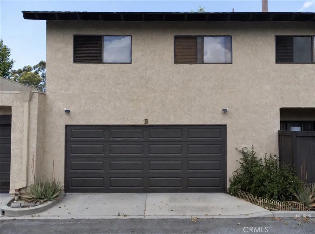 1801 PARK GLEN B