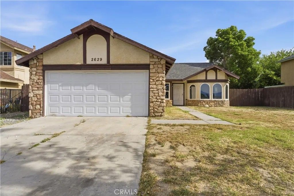 Photo of 2629 E Kettering St, Lancaster, CA 93535 (MLS # SR26084069)