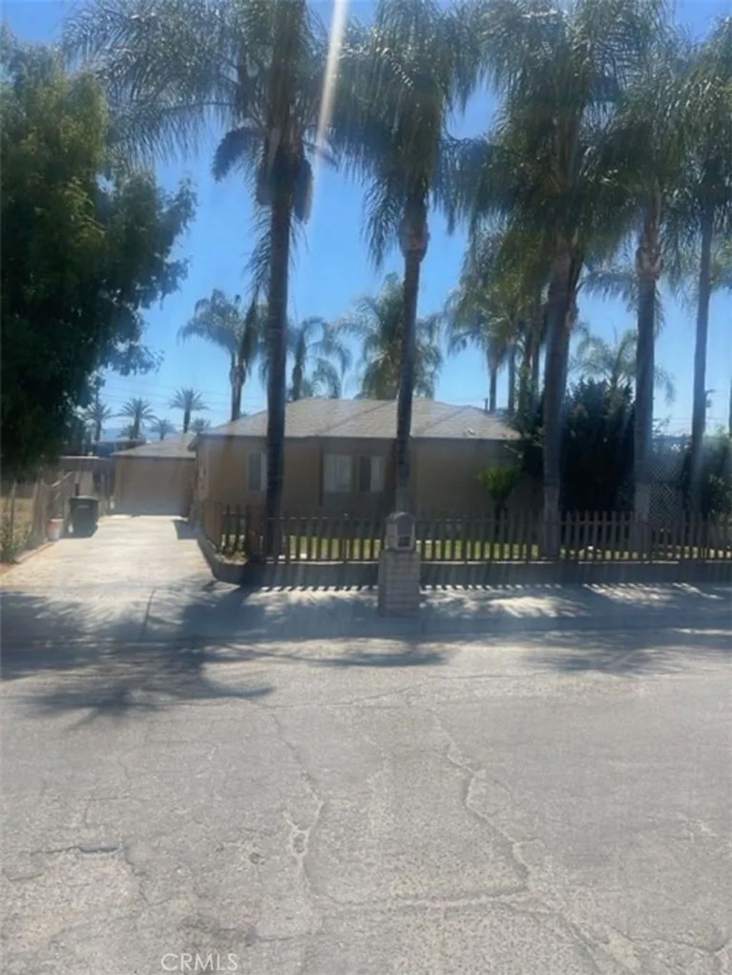 Photo of 128 S Western Ave, Hemet, CA 92543 (MLS # SW26029812)