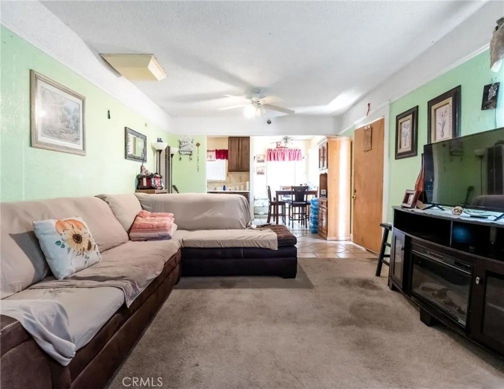 414 W Cameron