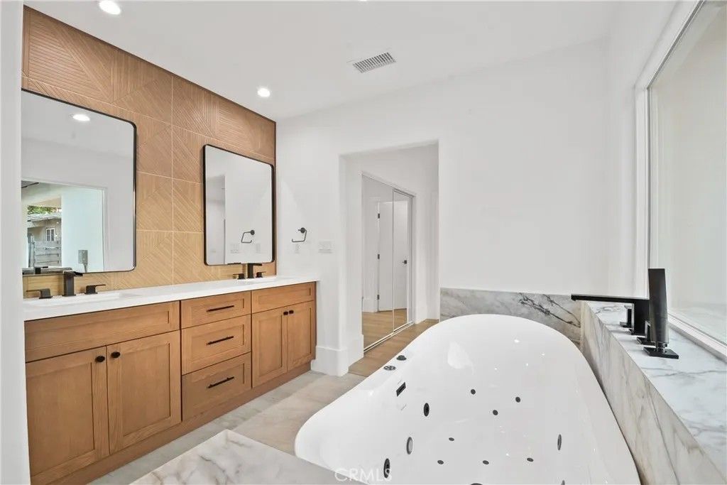 Photo of 2995 E Del Mar, Pasadena, CA 91107 (MLS # IV26113220)